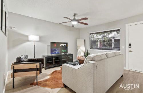 Amenity Heavy Serene Apt in Convenient Location - Photo 34