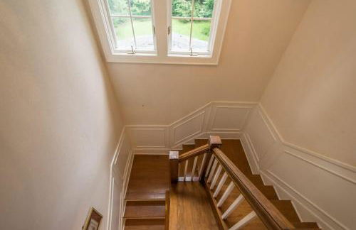 Historic 4BR Colonial with Pool Table and Fire Pit - Foto 20