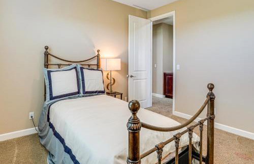 4 Mi to The Streets of Brentwood Home with Fire Pit - Foto 21