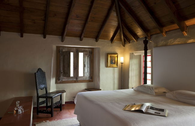 Convento de São Saturnino - Photo 4