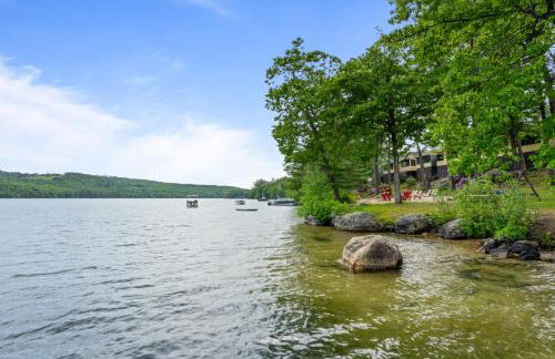 Waterfront 2 bedroom at squam (Suite 11) - Foto 9