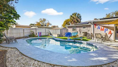 Family Putting Green Oasis BBQ Cornhole Heated Pool - Foto 1
