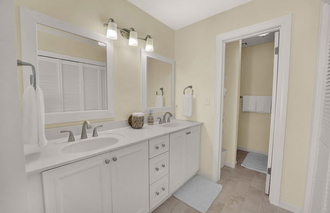 Sea Shadows 7 - Photo 16