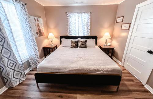 'Queen of the Turf' Walk to Oaklawn Racing and Gaming - Foto 2