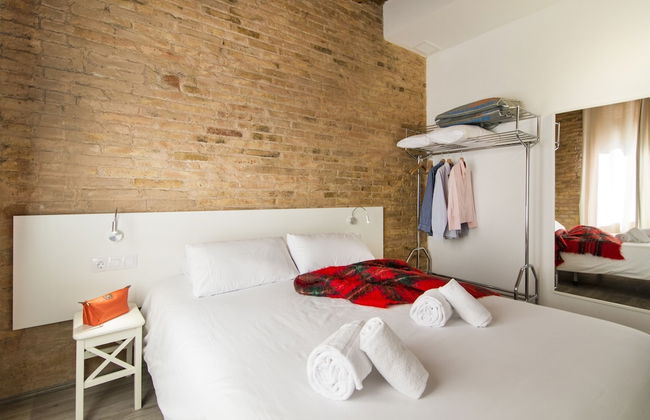 Happy People Sagrada Familia - Foto 68