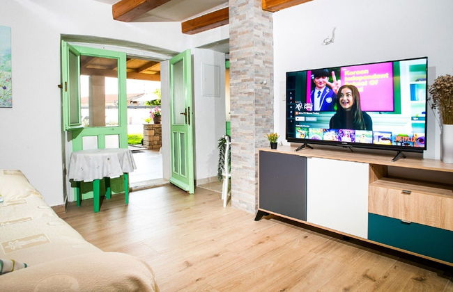 Adorable Holiday Home With Pool and Terrace - Foto 15