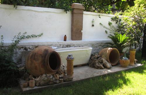 Villa Amalia Suites Malaga - Photo 53