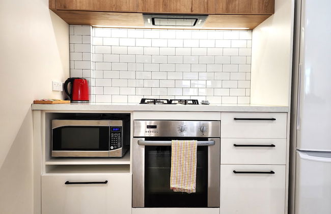 U Suites on Jessie - Photo 5