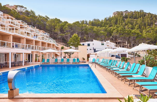 Universal Aparthotel Don Camilo - Photo 49