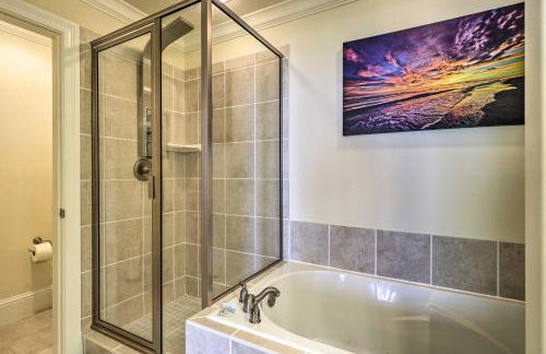 Beachfront Dauphin Island Condo with 2 Pools and Sauna - Foto 16