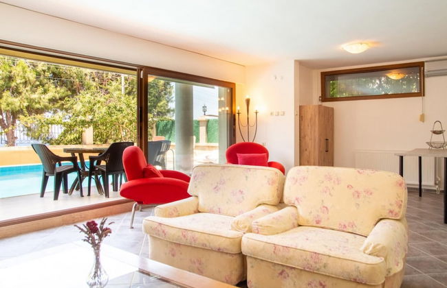 Enchanting Villa With Backyard in Cesme Near Beach - Foto 6