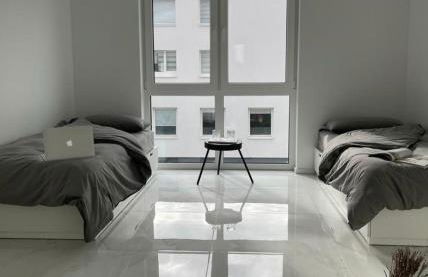 Neubau Apartment 4 Zimmer 111 Quadratmeter inklusive Küche Große Balkonterasse 2x Bad Auto Parkplatz Citynah Braunschweig - Foto 3