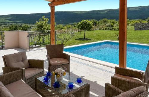 Villa Maria with Outdoor Pool - Foto 35