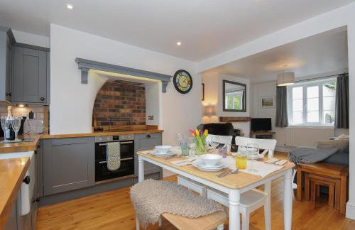 Hobbs Cottage - Photo 10