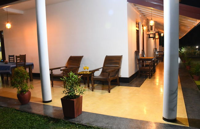 Villa Talpe Inviting 5 Bedrooms & Massage Pool - Photo 23