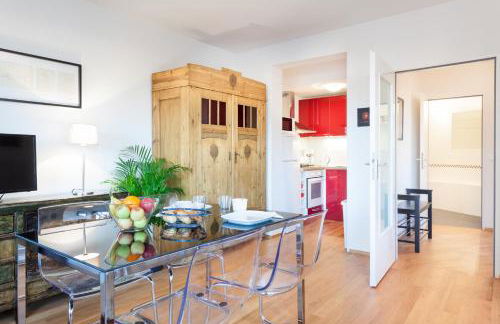 The Maybach - rooftop living XBerg, 1BR, 1 living room, group & family friendly, 2 - 4 Guests - Foto 1