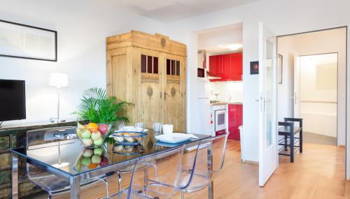 The Maybach - rooftop living XBerg, 1BR, 1 living room, group & family friendly, 2 - 4 Guests - Foto 1