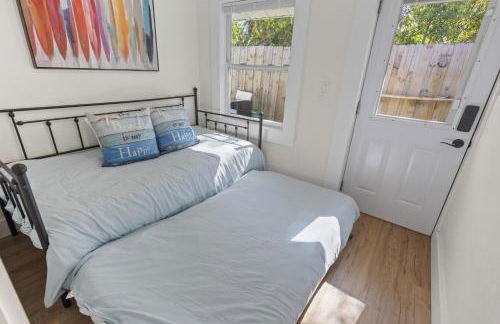 Cozy Near AMI Patio BBQ TV - Foto 16