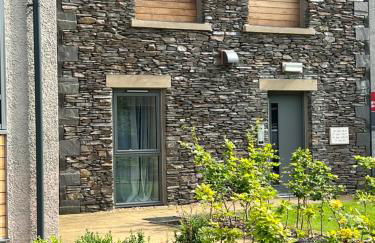 River Vista Retreat - Luxury duplex Apt - Views - Parking - Cycle storage - Spa access option - Foto 61