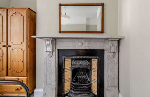 Coastal Apartment 2 Minutes from the Beach & Town Centre - Foto 11