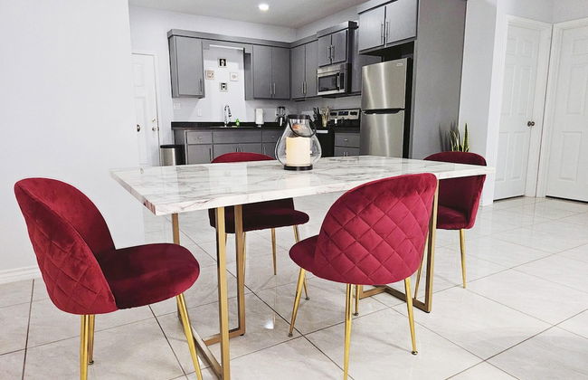 Beautiful Apartment 9 min to Mercedes Outlets - Foto 7