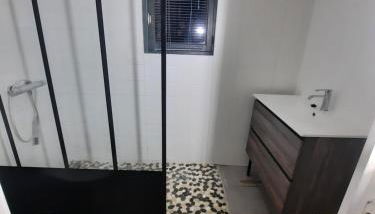 Les gîtes colorés de la Côte de Granite Rose - Photo 3