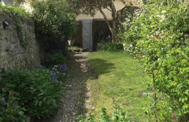 Fermaine, 50m from sea, garden, dogs, town centre - Photo 37