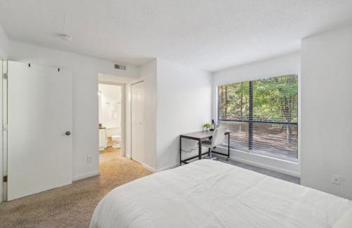 Northcliffe 405 I Fully Furnished 2 Bedroom 2Bth - Foto 5