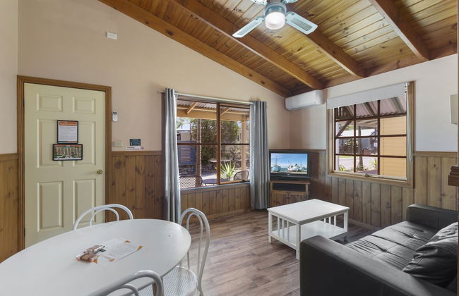 Wairo Beach Holiday Park - Photo 53