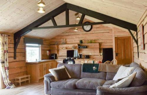 Brook Lodge - Photo 1