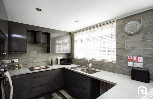 Modern 3-Bedroom Retreat - Foto 35