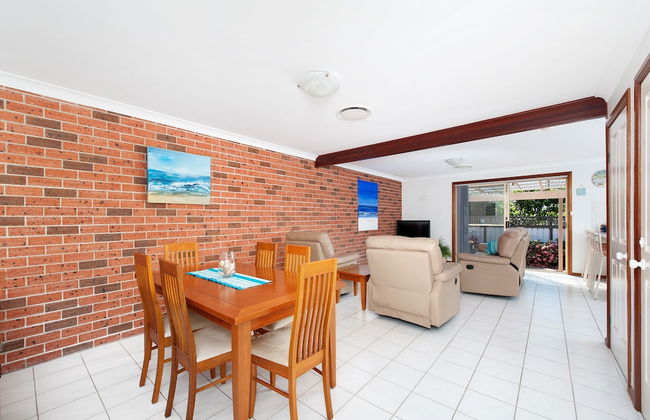 Little Rocky at Fingal Bay - Photo 6