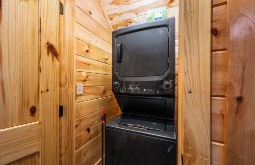 Indoor Pvt Pool, Pkyway, 44, HotTub, BBQ, King - Photo 46