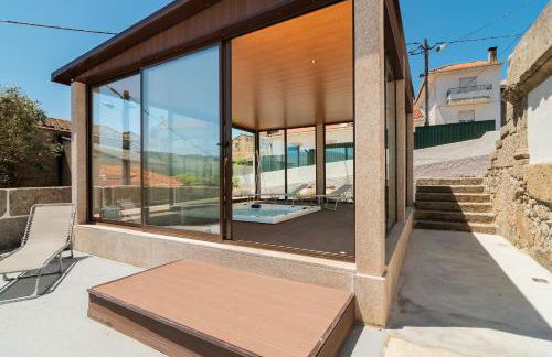 Casa de Lagarinhos JACUZZI SPA JOGOS GYM - SERRA DA ESTRELA - SEIA - GOUVEIA - Foto 12