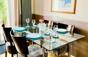 The Lake House, Woking - Photo 15