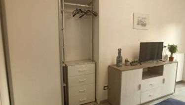 La Pace - Foto 5, wardrobe