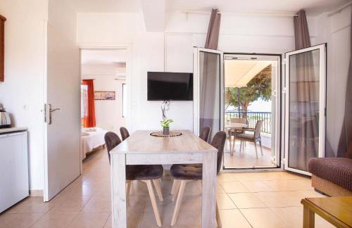 Romanos Beach Villas - Foto 32