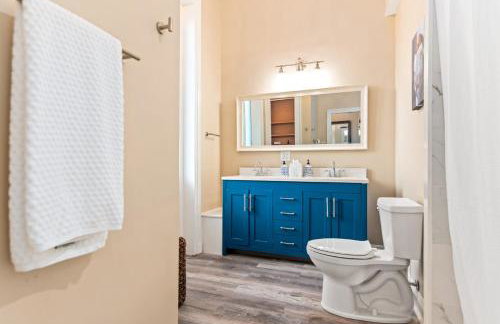 610 Franklin - Downstairs - 2 Bed, 2 Bath, Heart of Downtown, Pet Friendly with fee - Foto 8