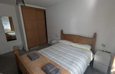 2 Bedroom 2 Bath Apartment, sleeps 4, Town Centre - Foto 11