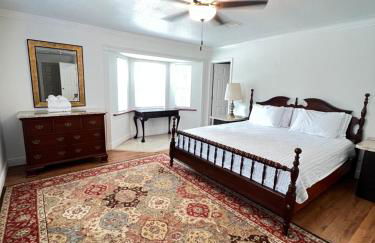 Resort Like house, 4 bedrooms, 3 bathrooms - Photo 49