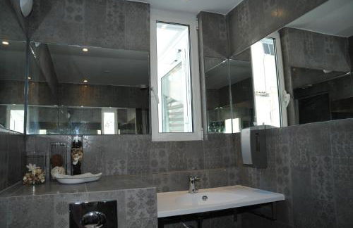 Privilège Hôtel & Apparts Eurociel Centre Comédie - Photo 42