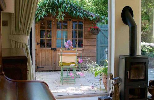 Canal view 2 bedrooms end of terrace - Foto 10