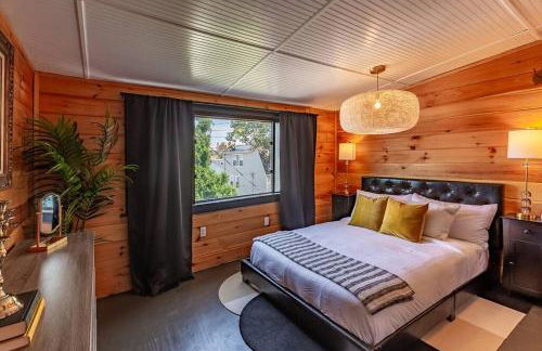 Chic Home with King Bed and Fire Pit - Foto 9