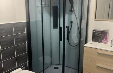 Suite romantique La Maison de Flora SPA intérieur, jardin et lit King size - Foto 28