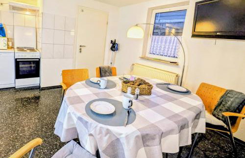 Monteurswohnung Kassel Ferienwohnung Kiwi Parkplatz Küche 1- 4 Personen EG Modern - Foto 1