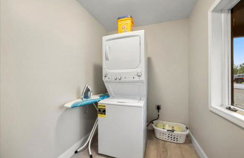 Whitewaters-Main plus Genoa on Oneida Lake - Sleeps 19 - Photo 54