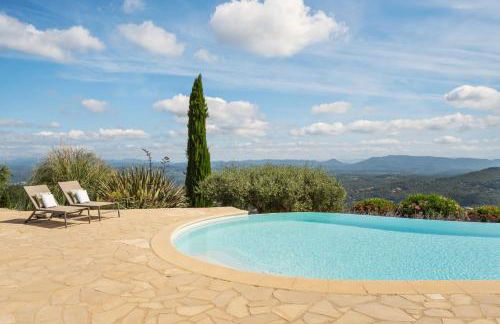 Villa La Genestière - Familienoase und Golfertraum mit Infinity-Pool und 180-Grad-Panoramablick bis zum Meer - Foto 11
