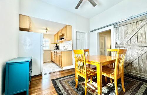 Trojan Hideaway on First Street - Foto 3