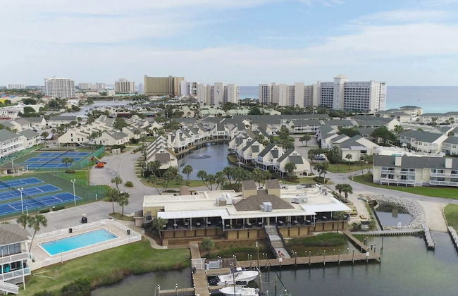 Beachfront Joy at Sandpiper Cove - Foto 64