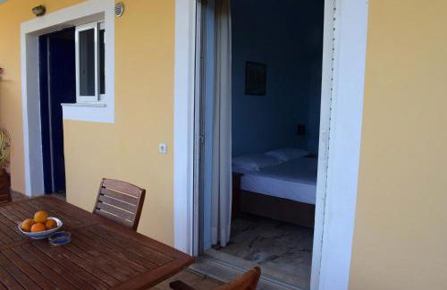 Alexandros Beachfront Apartments near Petalidi with Private Sunbeds & Sea View - Foto 54
